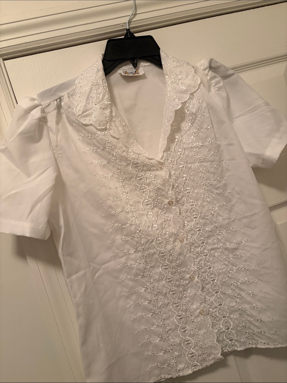 Vintage Rhoda Lee White Eyelet Embroidered Button-Front Blouse